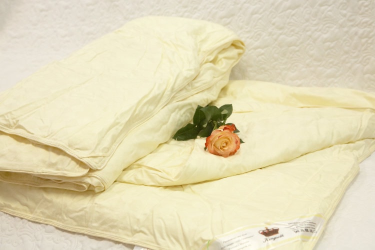Купить шелковое одеяло в Архангельске
