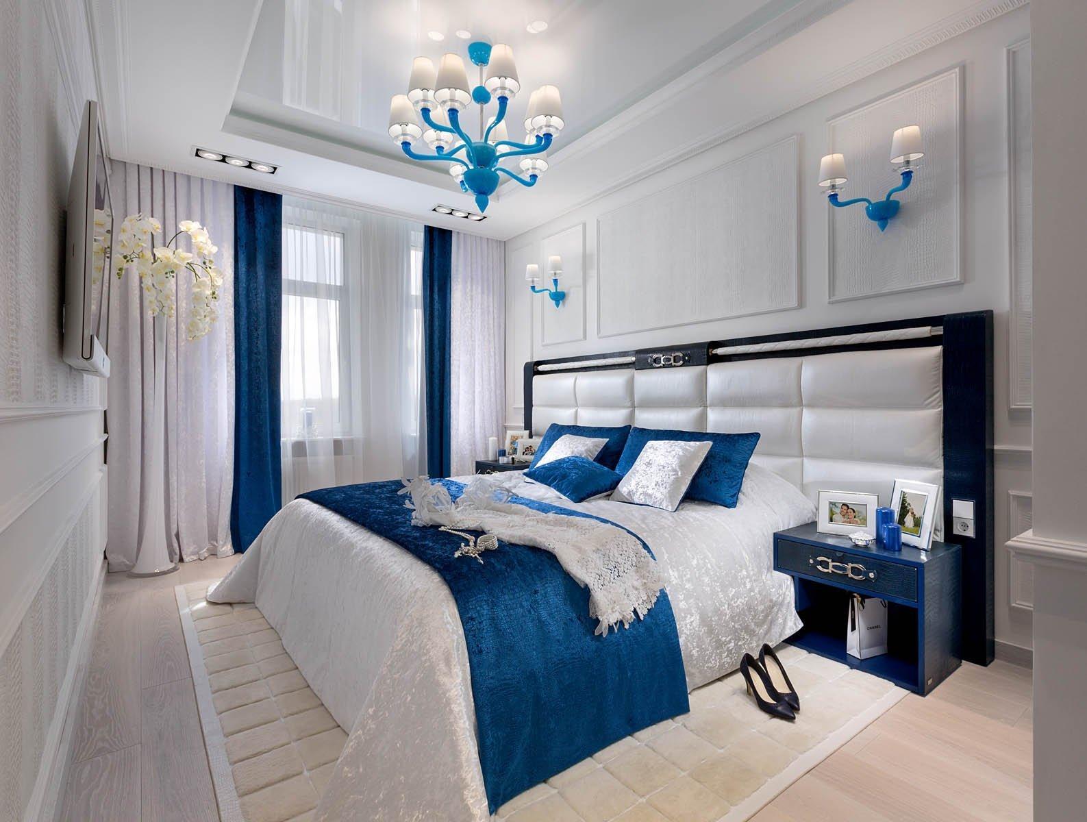 Спальня в умеренном синем цвете